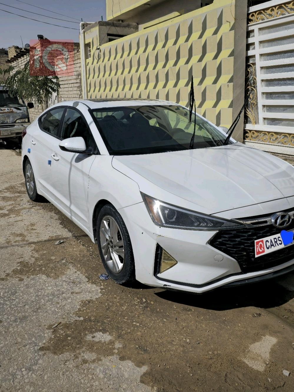 هيونداي النترا